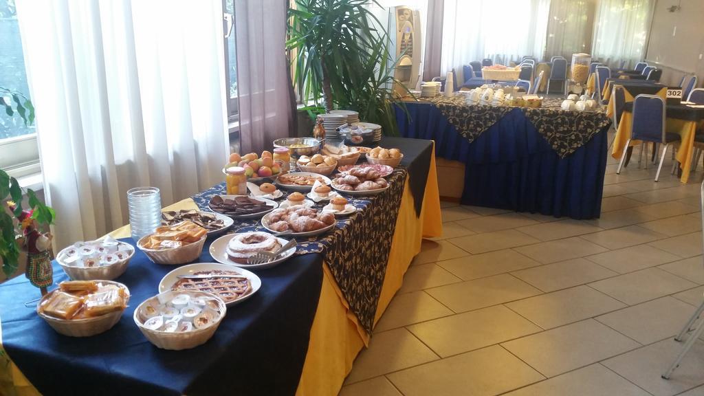 Hotel Palladio مونتيكاتيني تيرمي المظهر الخارجي الصورة